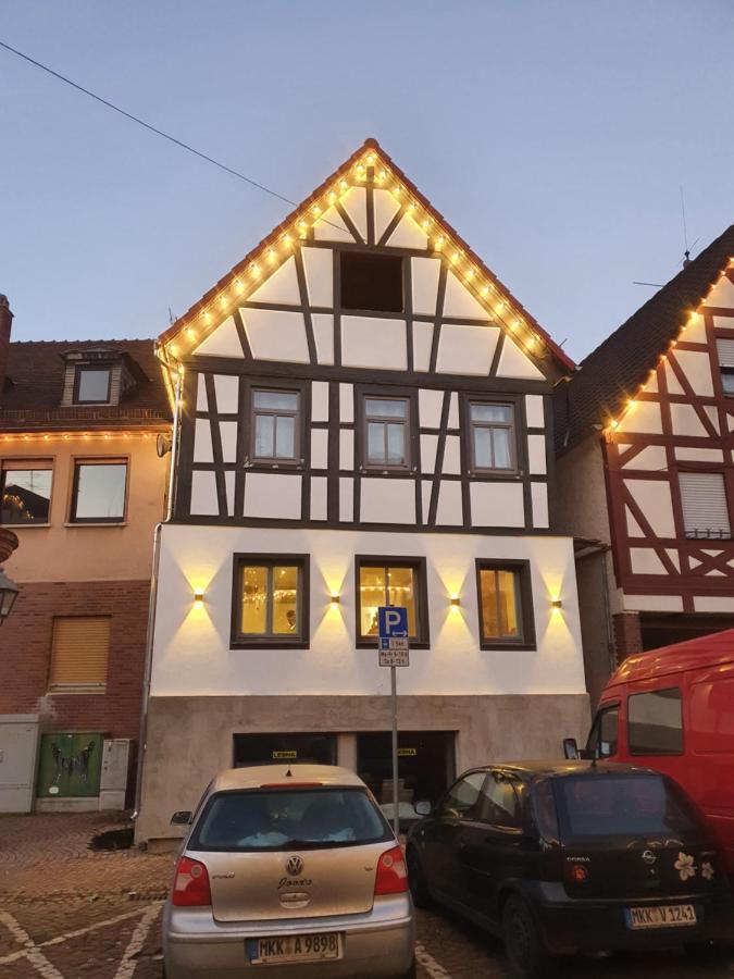 Best Central Apartment - Am Marktplatz - Up To 5 - Next To Frankfurt And Hanau - Coffee And Snacks - Netflix, Prime, Disney Nidderau エクステリア 写真