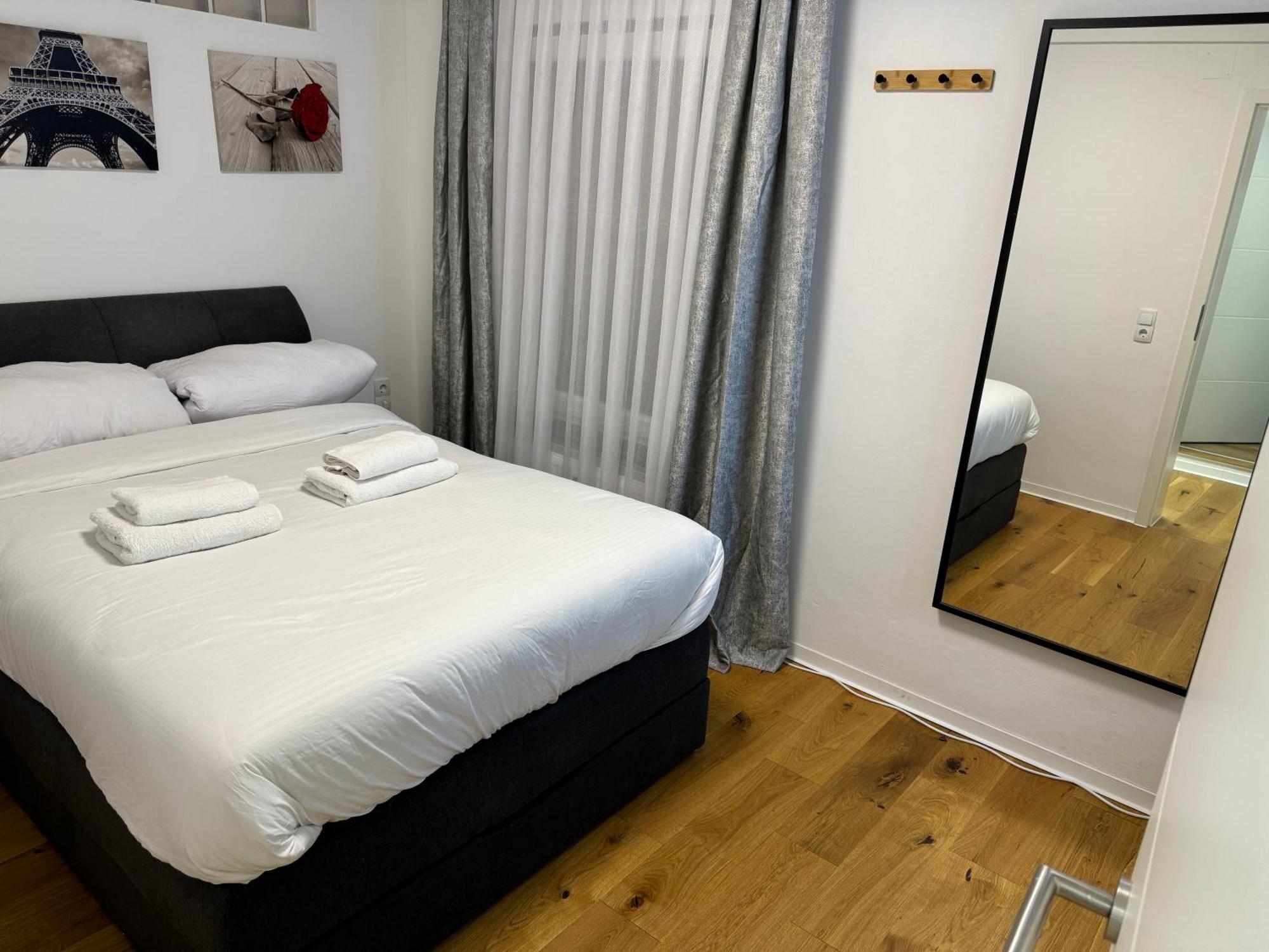 Best Central Apartment - Am Marktplatz - Up To 5 - Next To Frankfurt And Hanau - Coffee And Snacks - Netflix, Prime, Disney Nidderau エクステリア 写真
